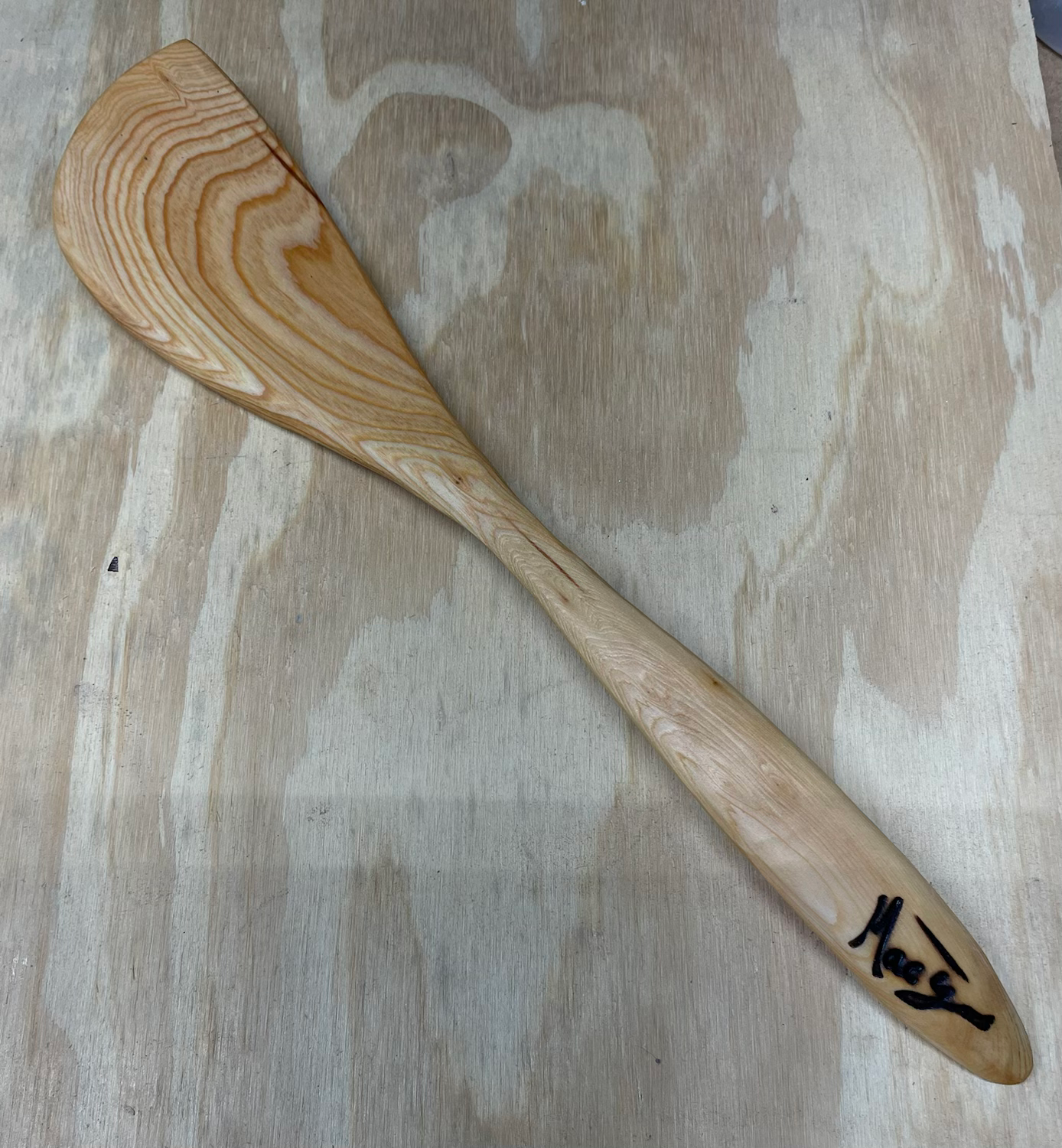 Macy Cypress Spatula